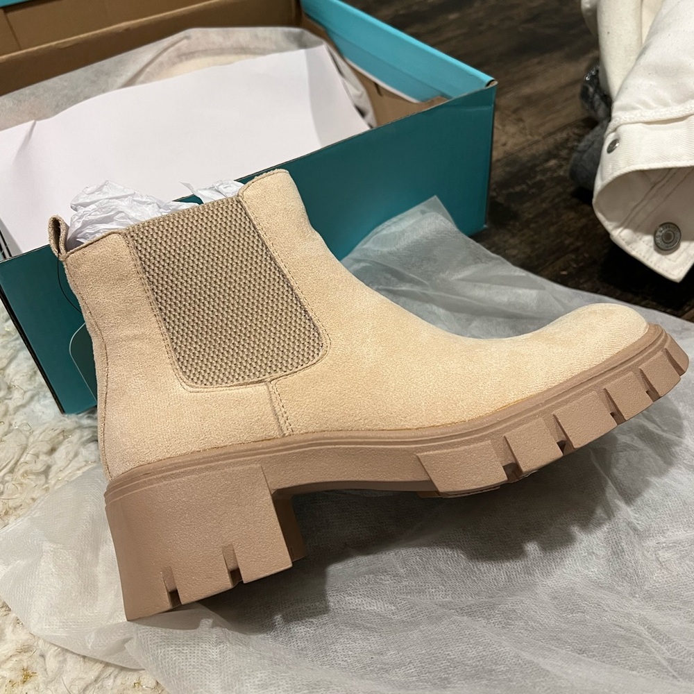 Tan bootie
